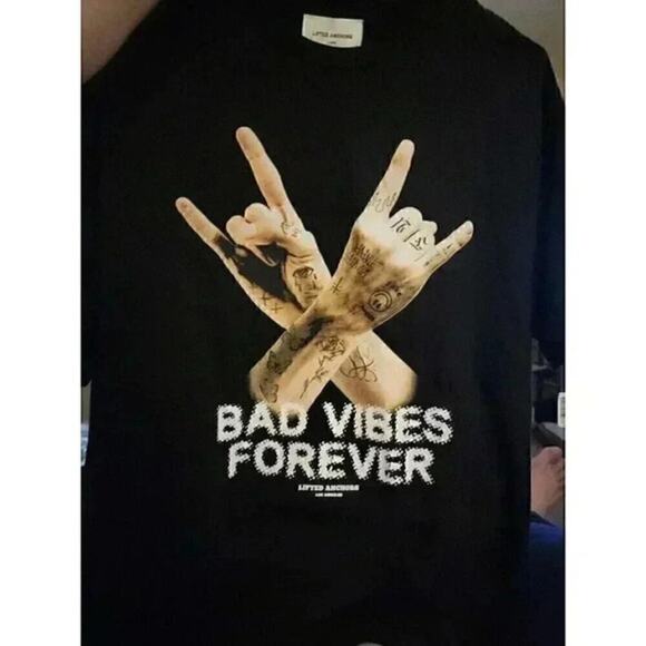 Lifted Anchors Bad Vibes Men's L T-Shirt Black Short Sleeve Tee NWT CR4 - Picture 1 of 4